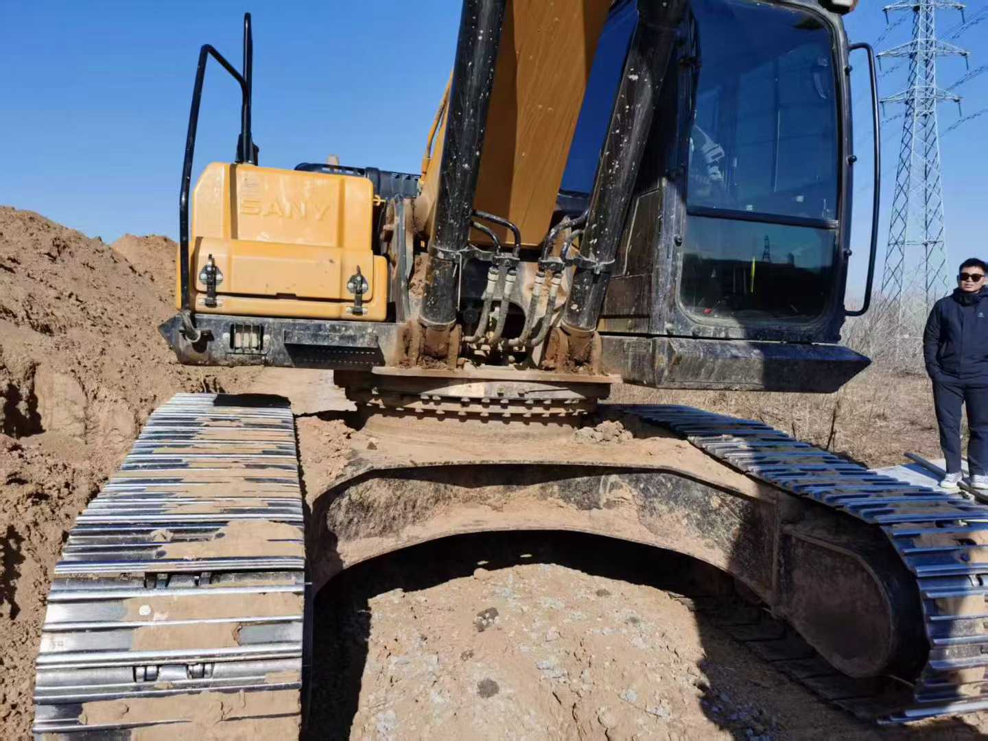 Used Sany SY245H Excavator 2016 Model / 8