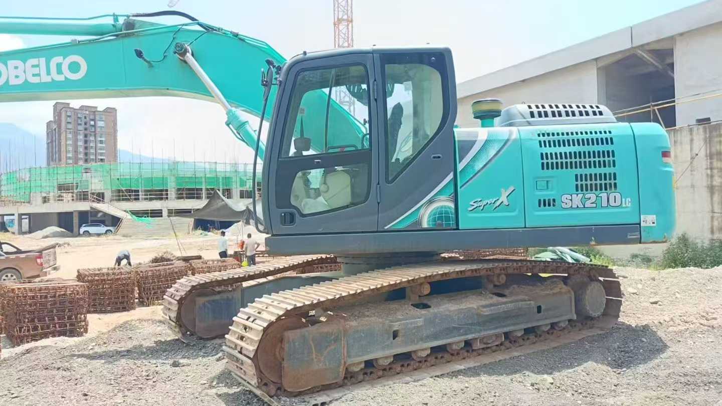 Used Kobelco SK210 Excavator 2021 Model / 2