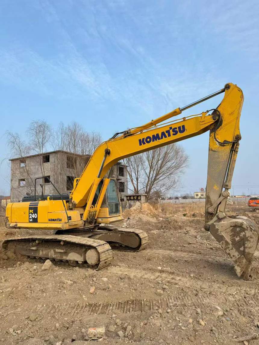 Used Komatsu PC240LC-8 Excavator 2014 Model / 5