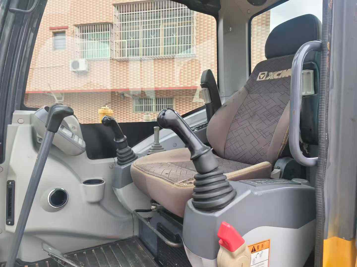 Used XCMG XE60 Excavator 2021 Model / 4