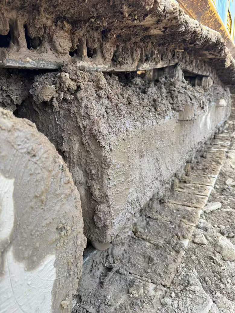 Used Komatsu PC240LC-8 Excavator 2014 Model / 4