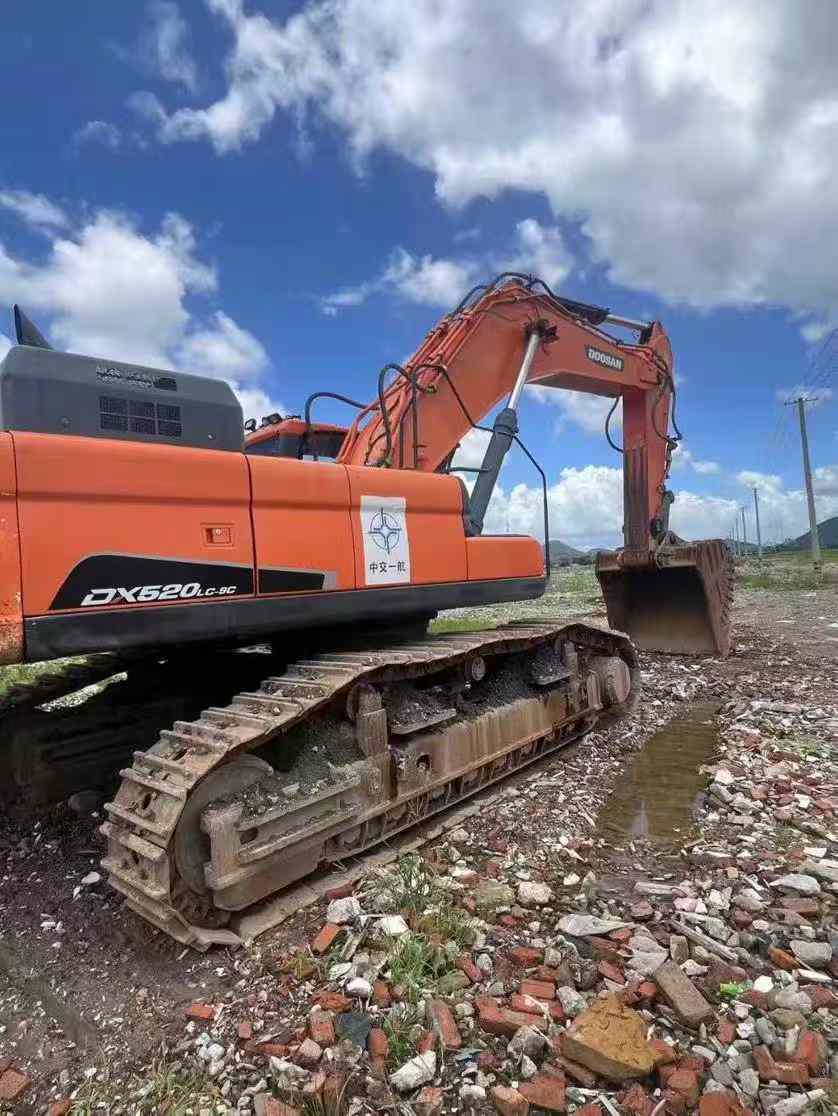 Used Doosan DX520LC Excavator 2020 Model / 3