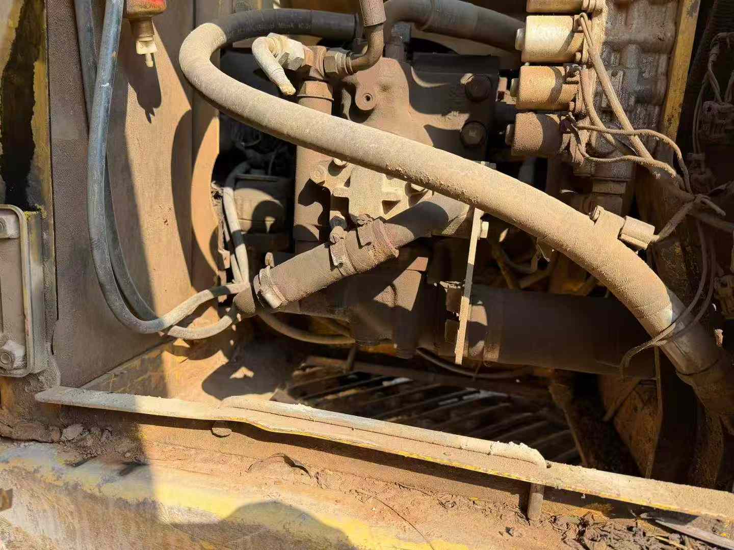 Used Komatsu PC120-6E Excavator 2016 Model / 5