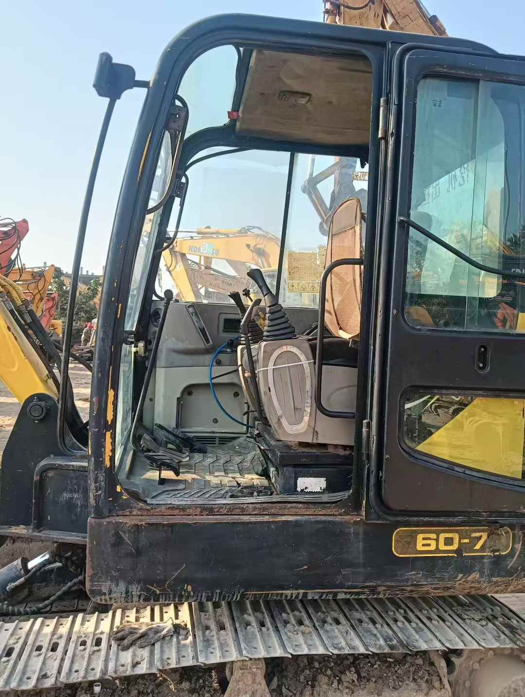 Used Hyundai R60-7 Excavator 2016 Model / 7