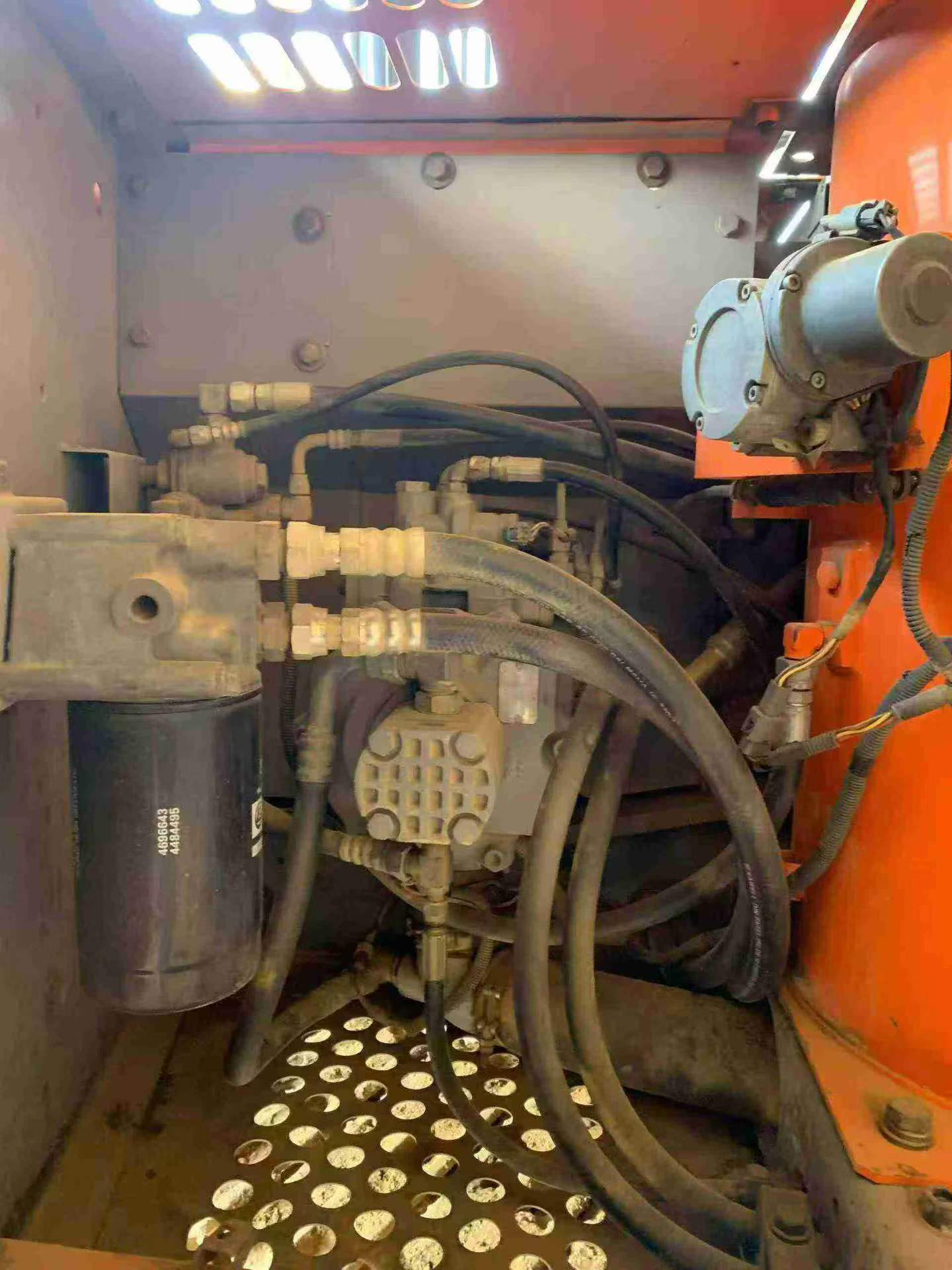 Used Hitachi ZX120 Excavator 2016 Model / 8