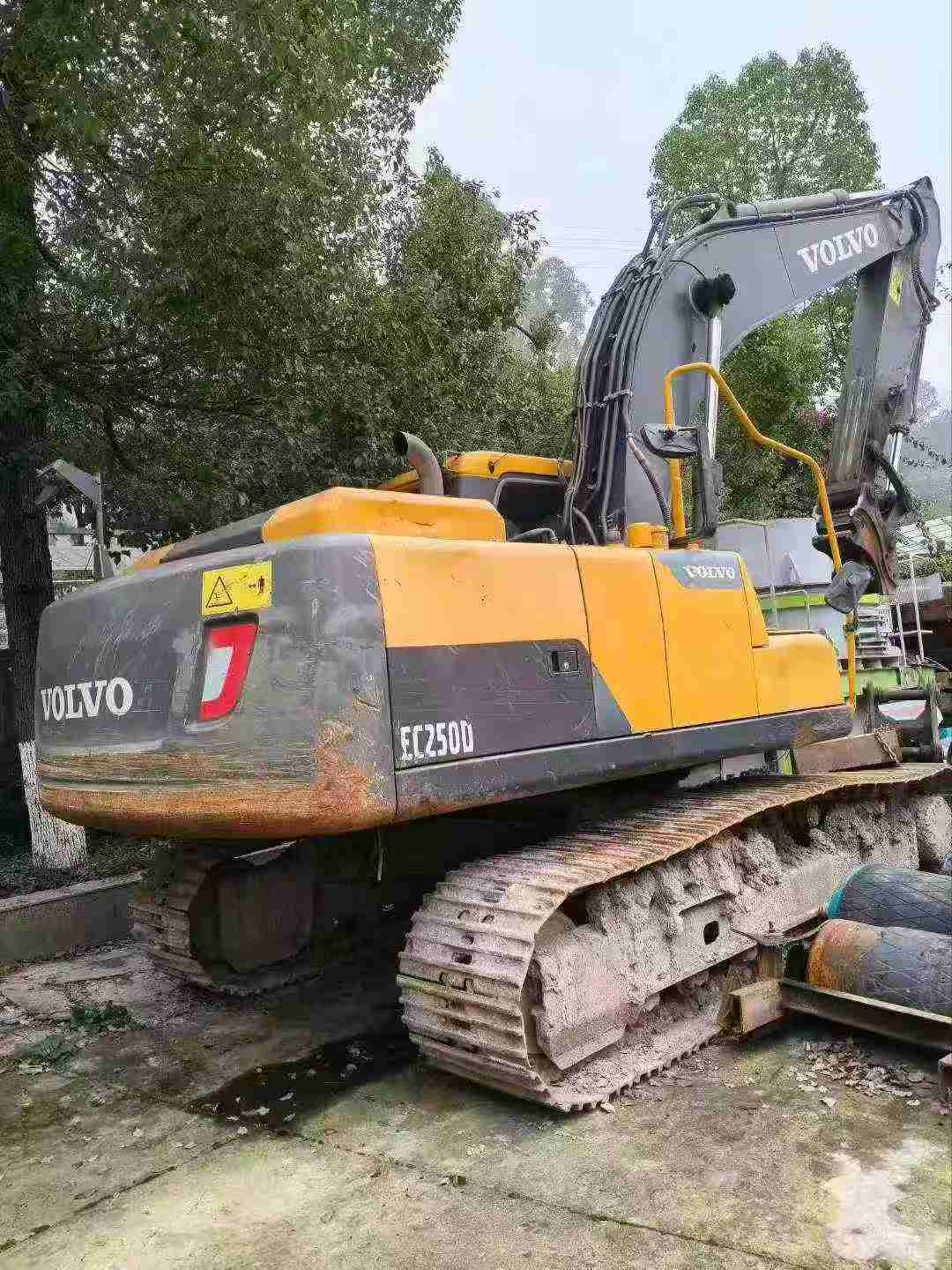 Used Volvo EC20 Excavator 2021 Model / 4