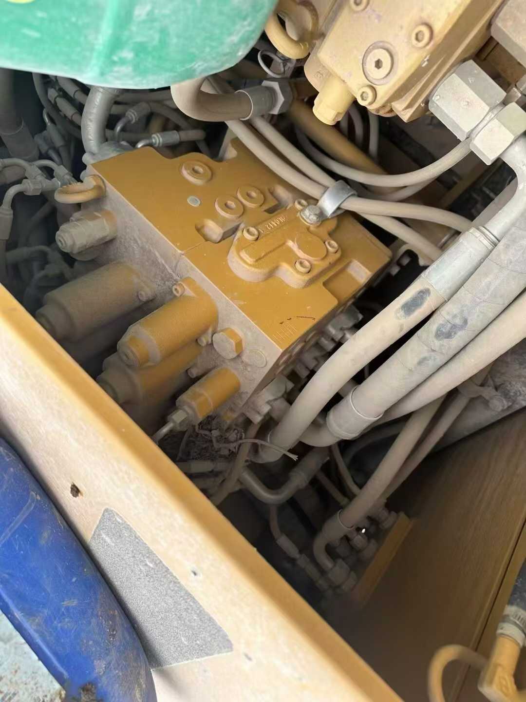 Used Sany SY200H Excavator 2021 Model / 4