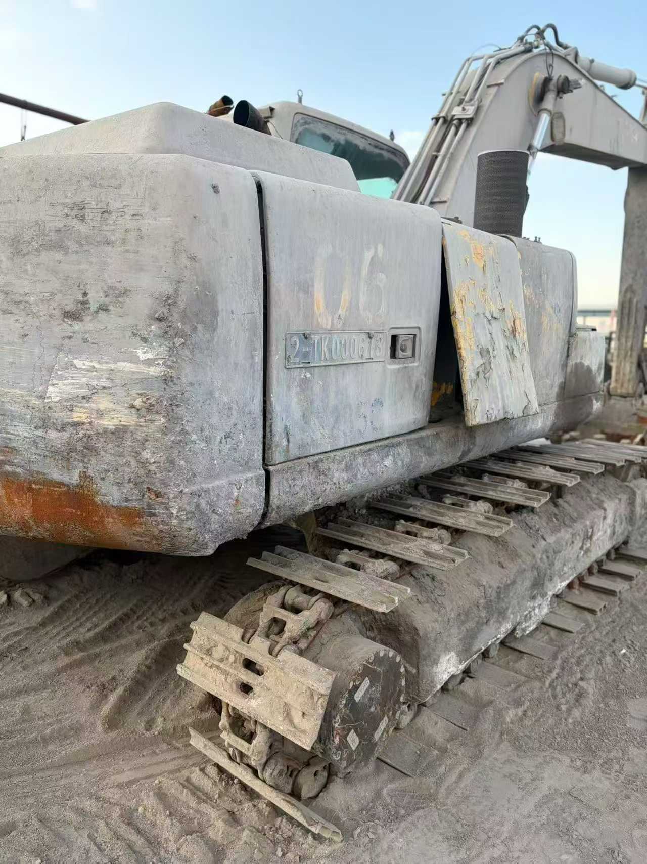 Used XCMG XE235C Excavator 2013 Model / 6