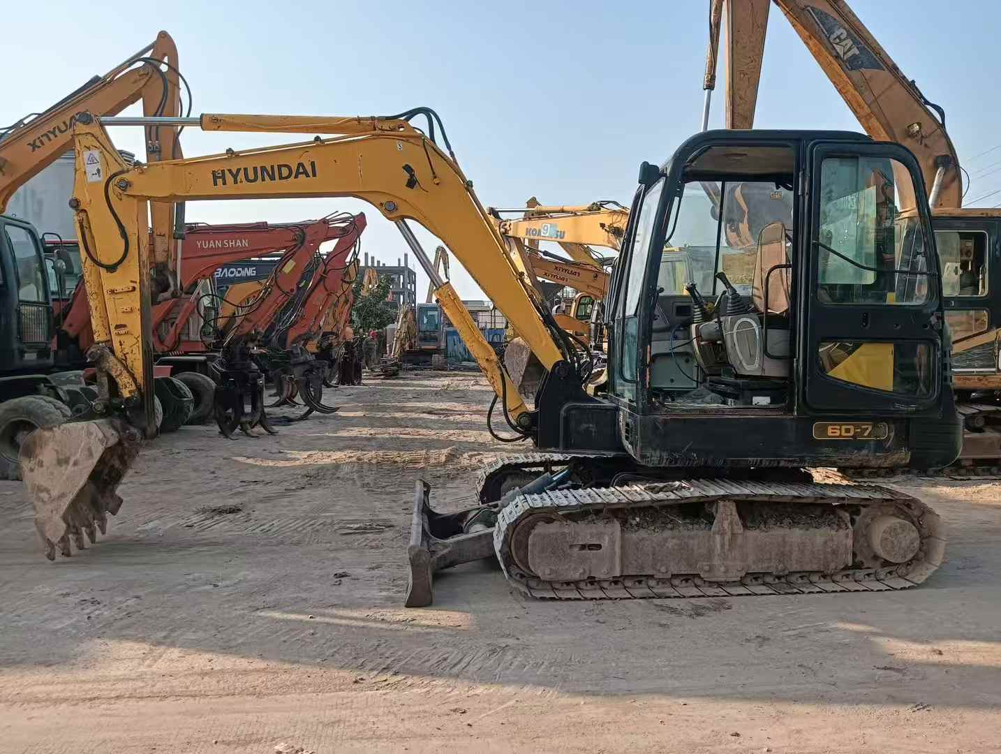 Used Hyundai R60-7 Excavator 2016 Model / 3