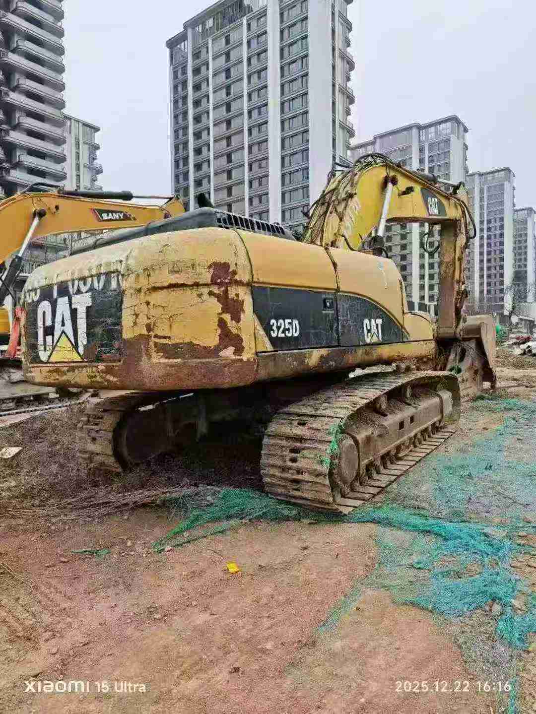 Used Caterpillar 325L Excavator 2016 Model / 2