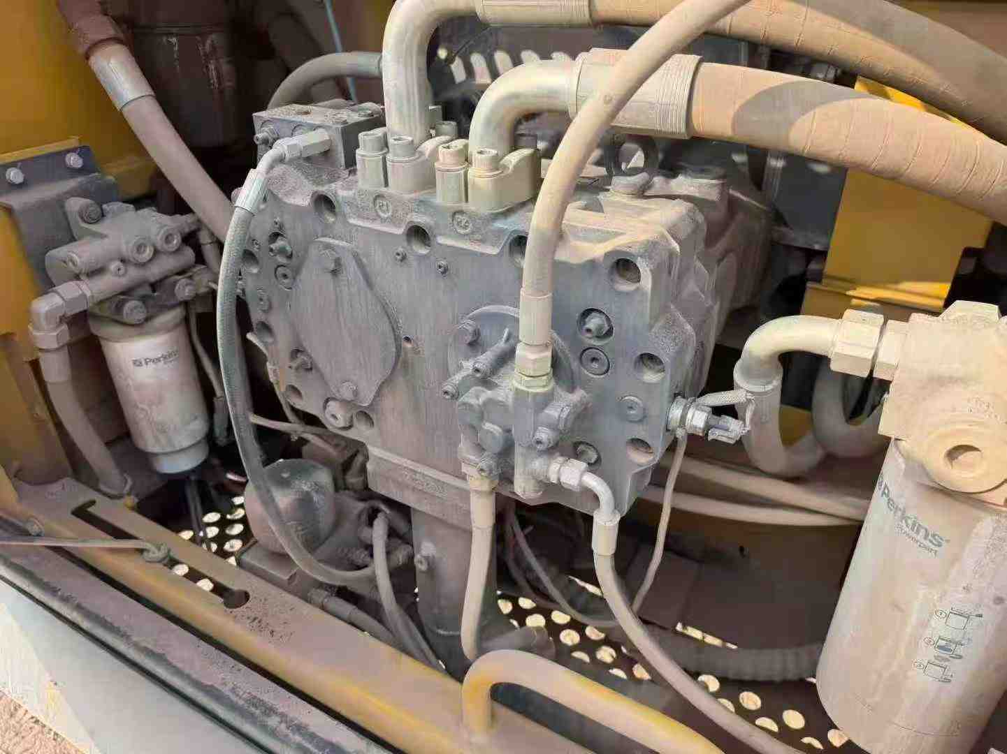 Used XCMG LW220 Excavator 2021 Model / 2