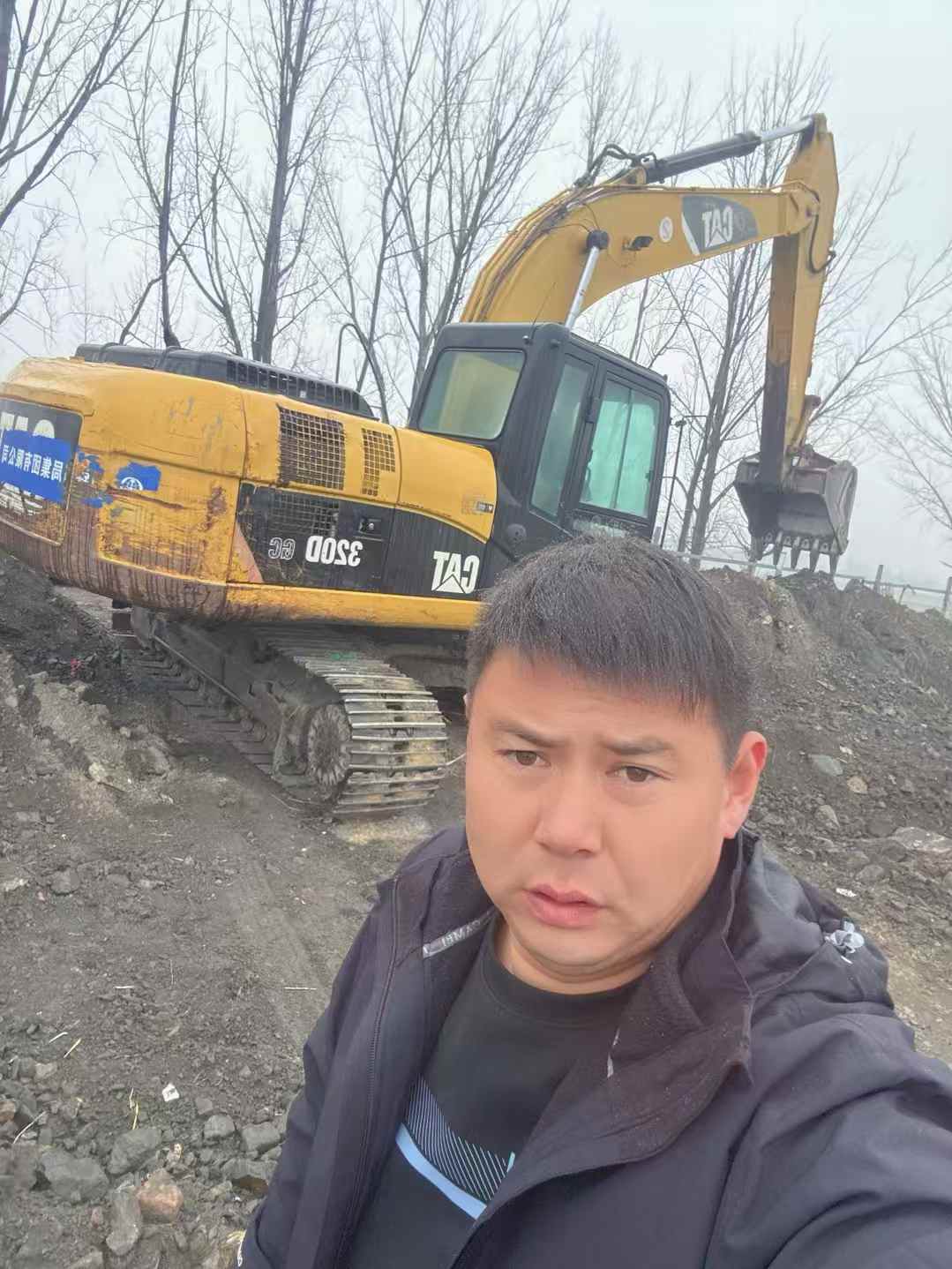 Used Caterpillar 320GC Excavator 2010 Model / 4