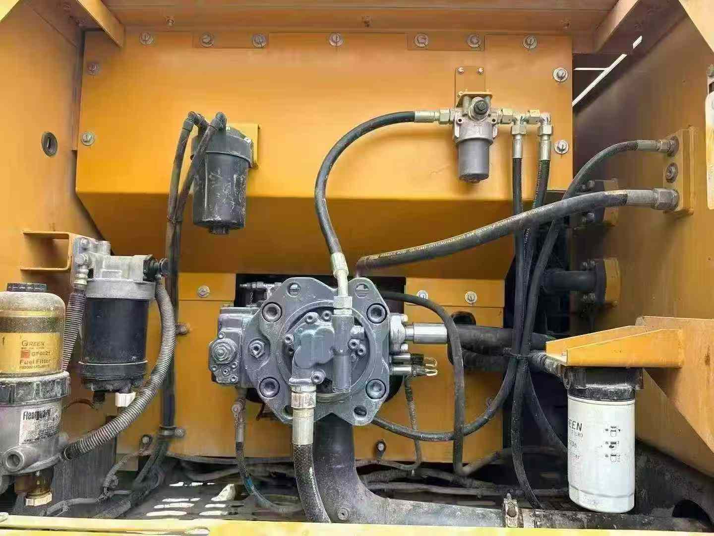 Used XCMG XE305D Excavator 2022 Model / 8