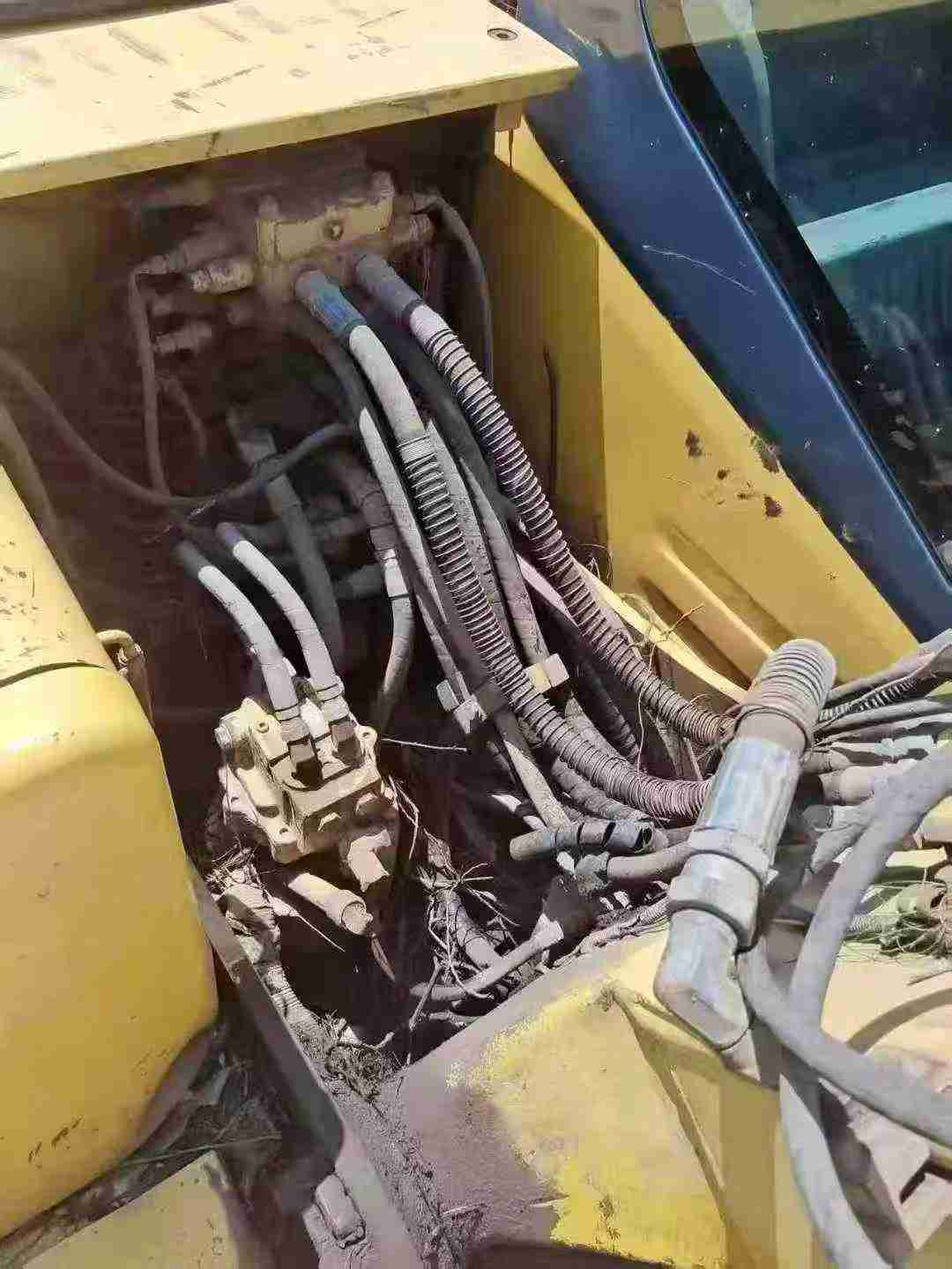 Used Komatsu PC130 Excavator 2015 Model / 5