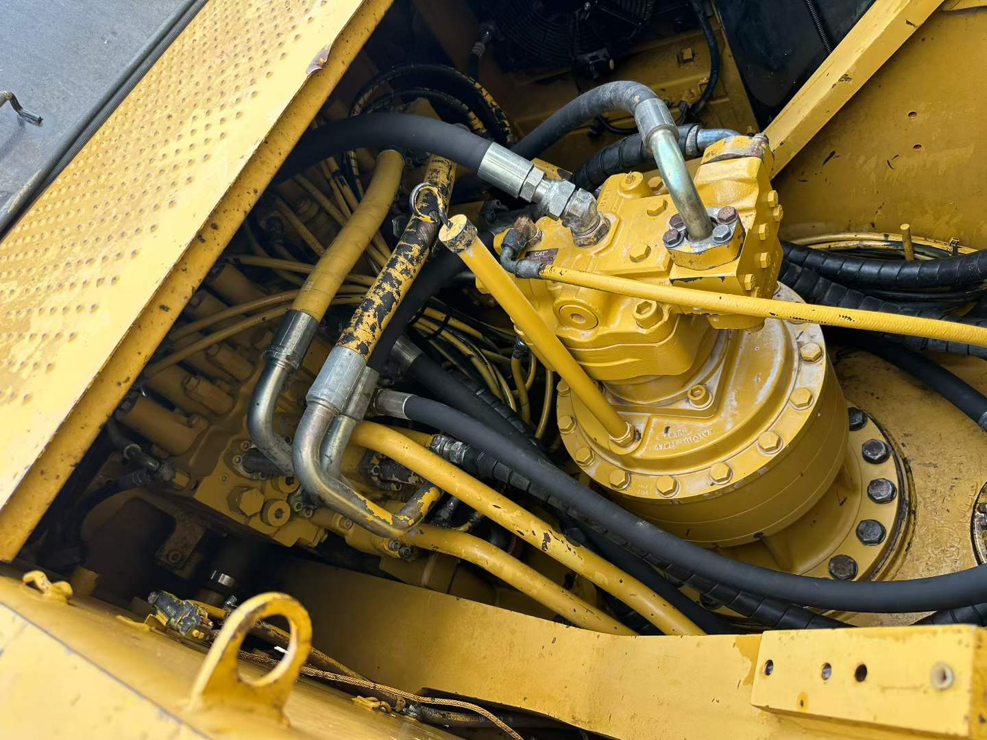 Used Caterpillar 329D Excavator 2013 Model / 4