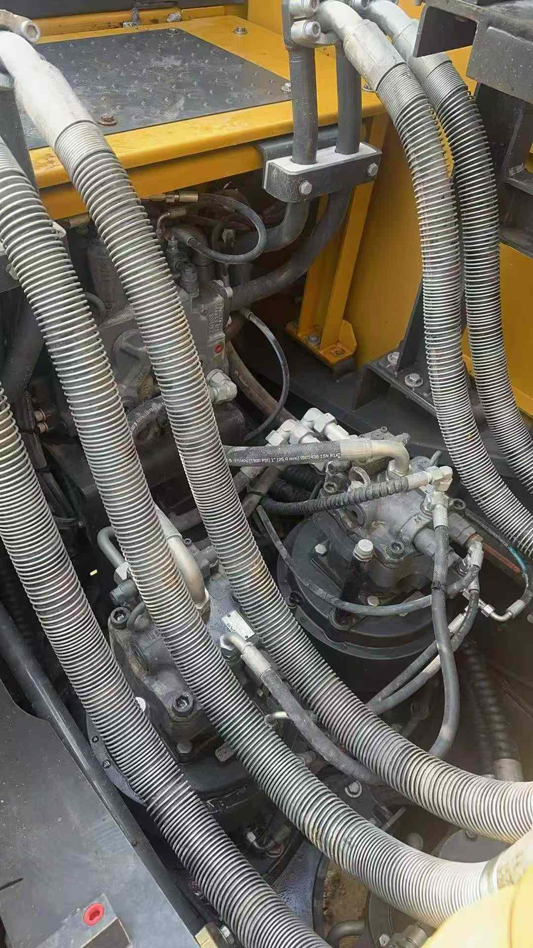 Used XCMG ZL50G Excavator 2024 Model / 3