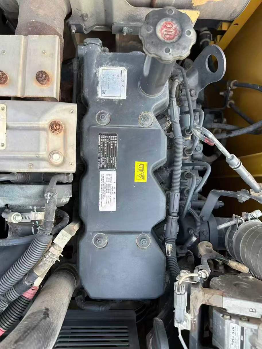 Used Komatsu PC200-10M0 Excavator 2022 Model / 5