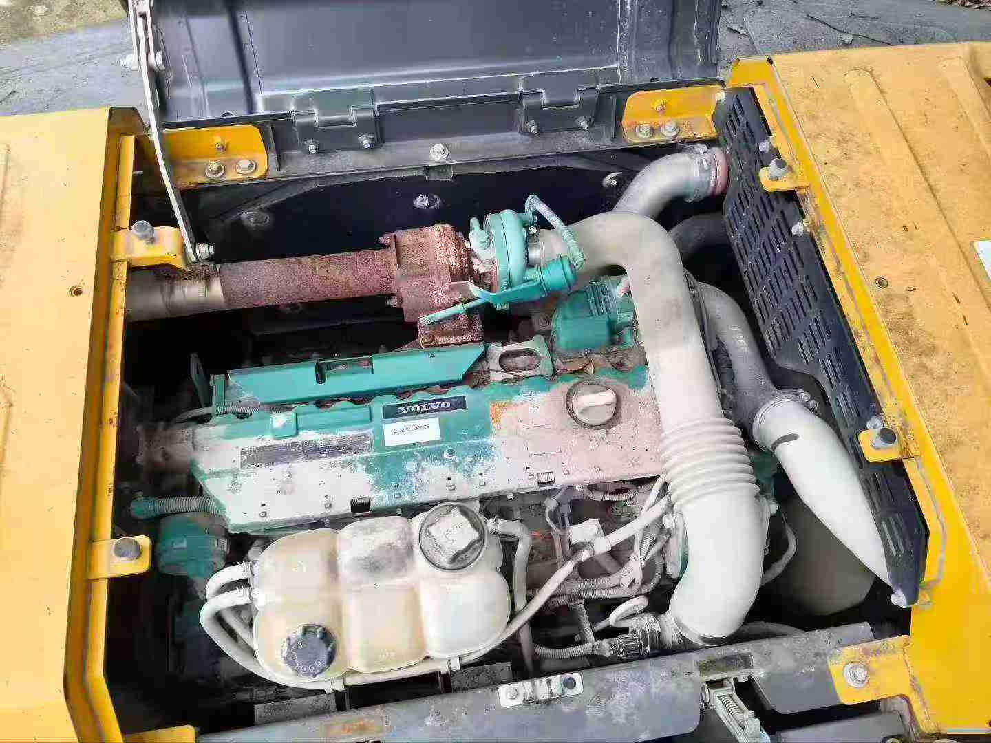 Used Volvo EC20 Excavator 2021 Model / 3