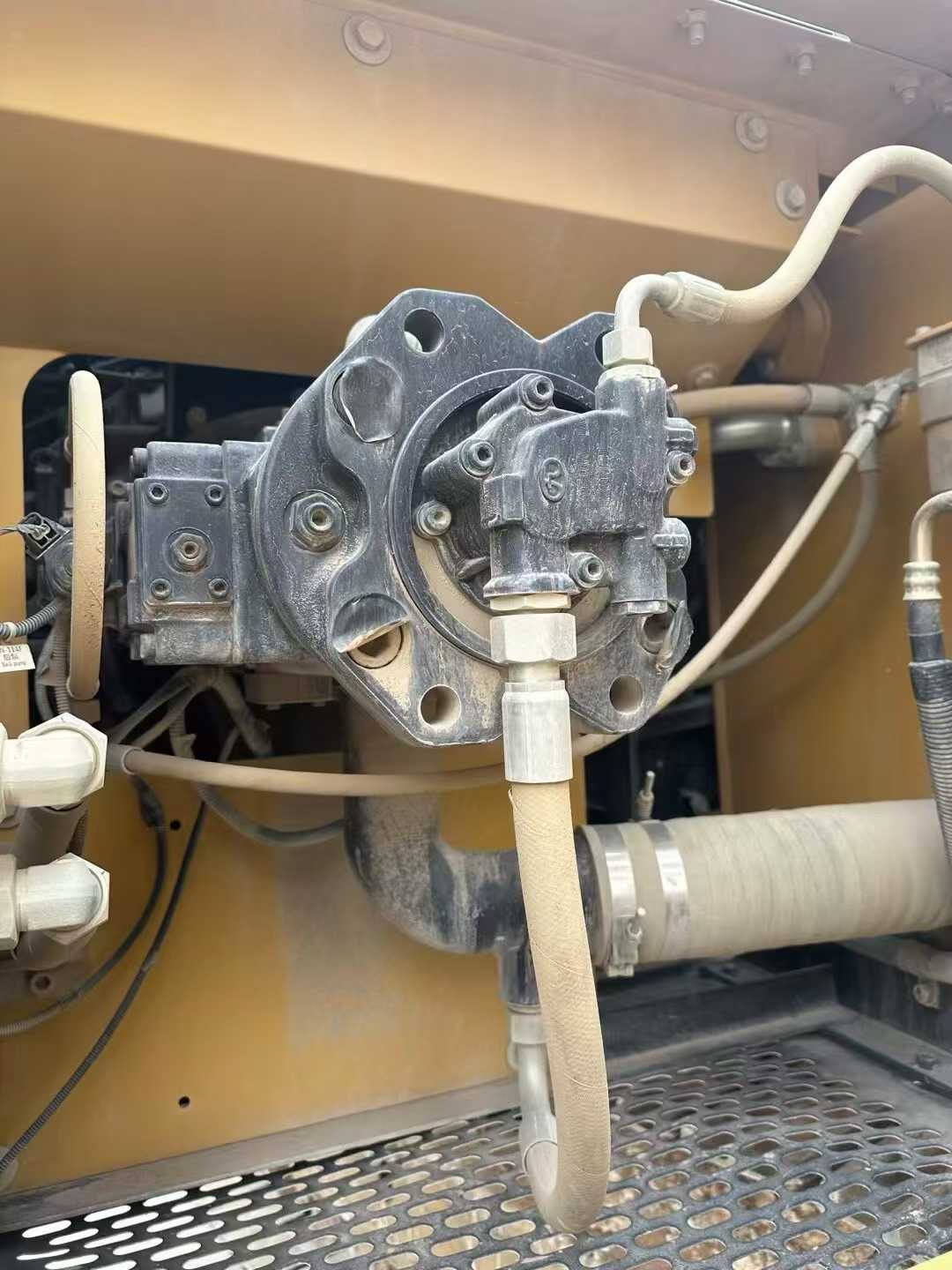 Used Sany SY200H Excavator 2021 Model / 3