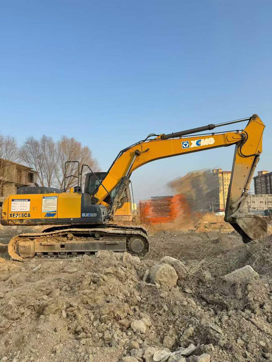 Used XCMG XE215 Excavator 2015 Model / 8