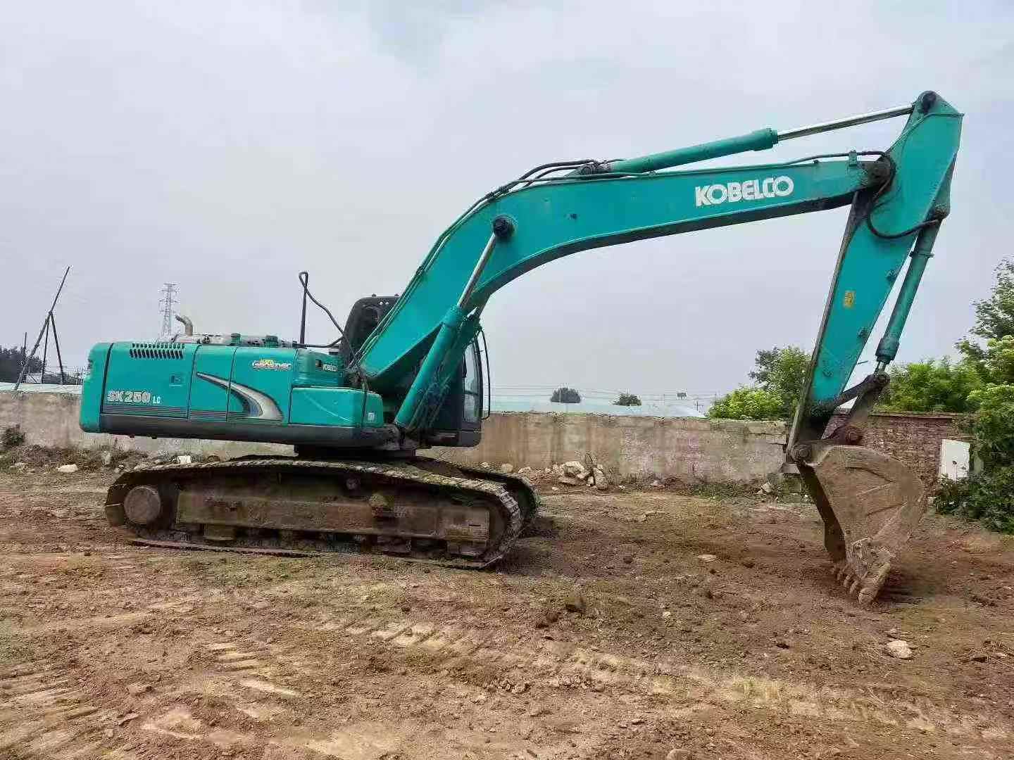 Used Kobelco SK250 Excavator 2016 Model / 4