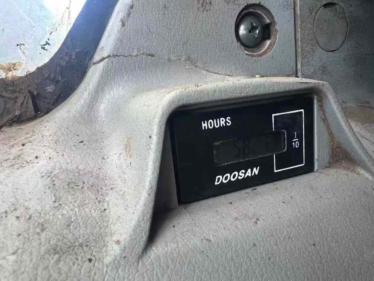 Used Doosan DX520LC Excavator 2020 Model / 8