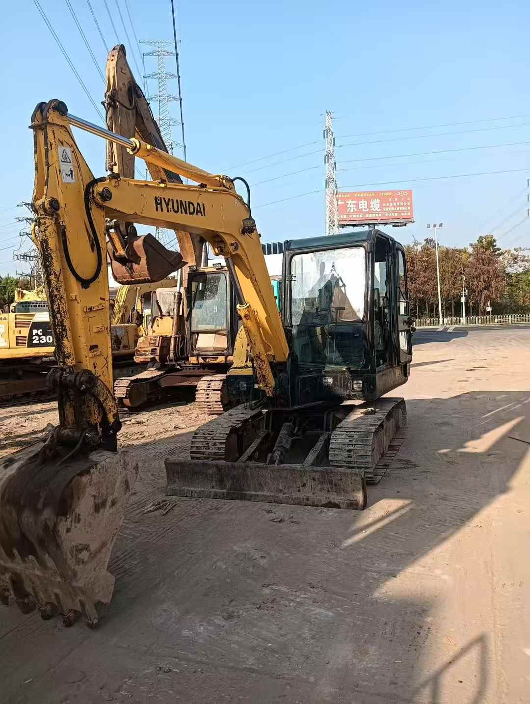 Used Hyundai R60-7 Excavator 2016 Model / 4