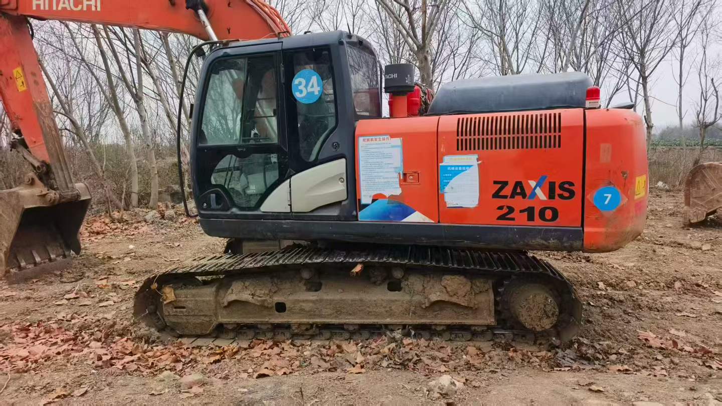 Used Hitachi EX210-5 Excavator 2016 Model / 6