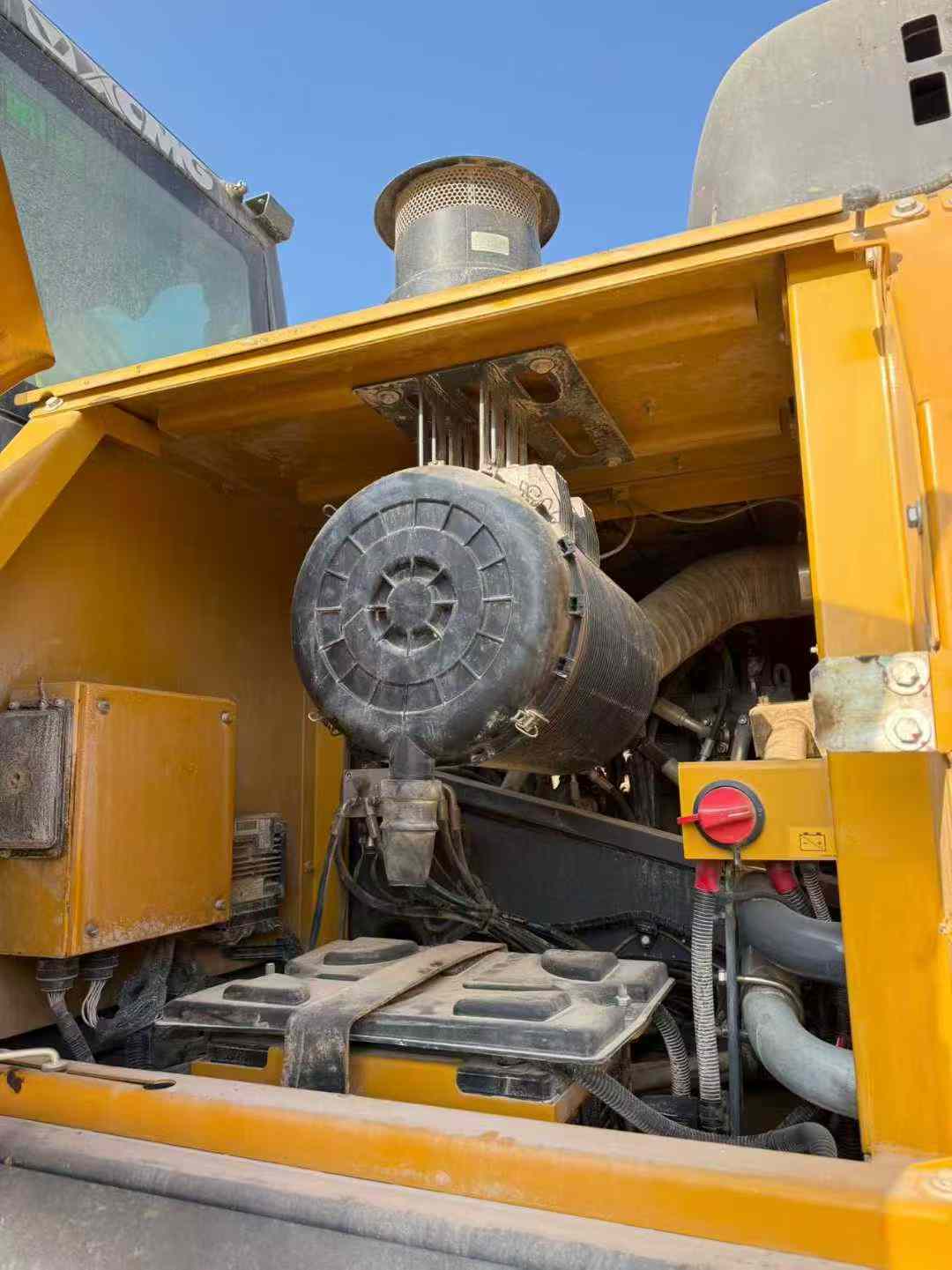 Used XCMG XE370 Excavator 2022 Model / 4