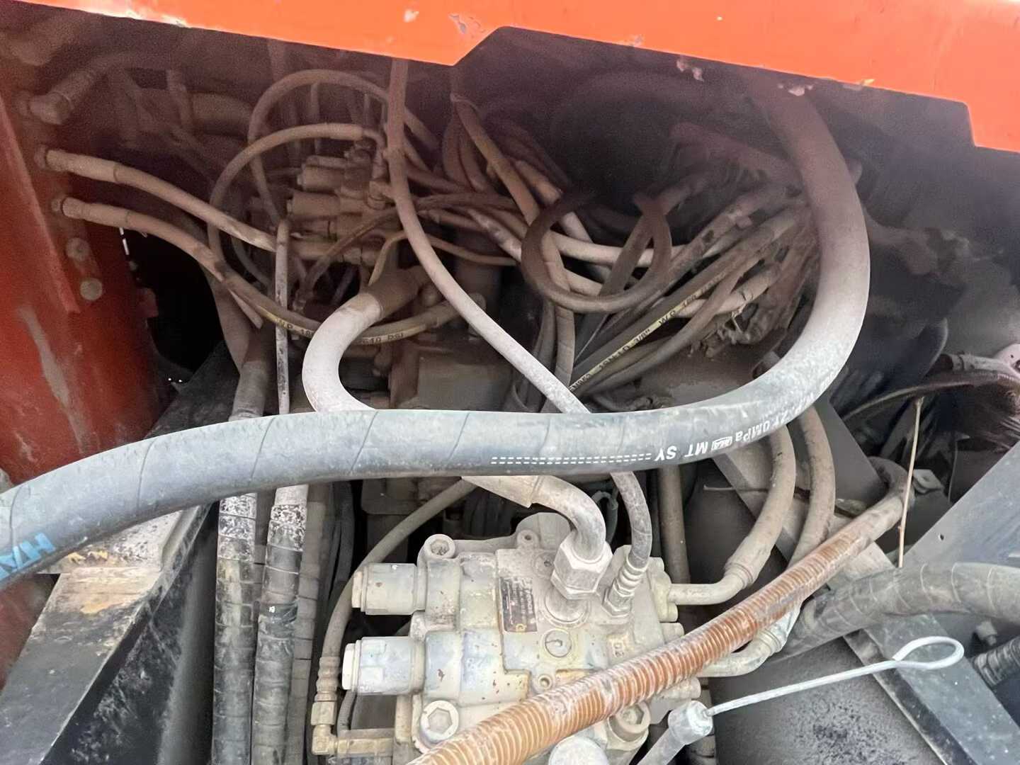 Used Hitachi EX210-5 Excavator 2016 Model / 3