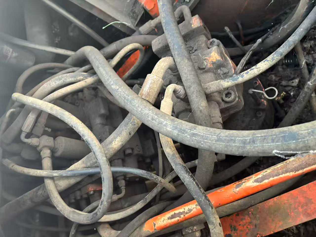 Used Doosan DH220 Excavator 2016 Model / 6