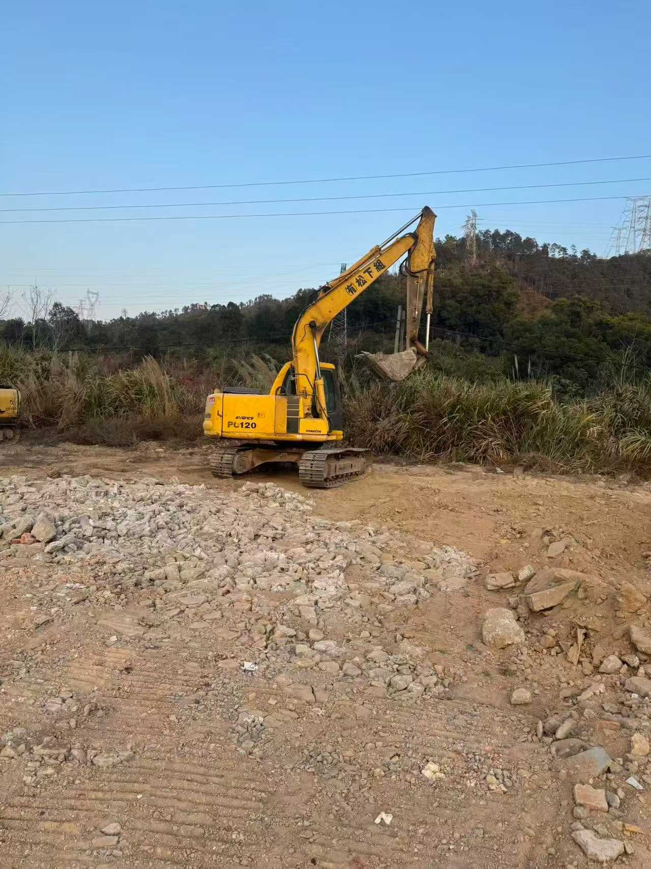 Used Komatsu PC120-6E Excavator 2016 Model / 3