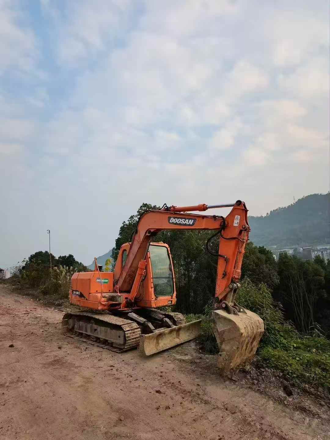 Used Doosan DX80 Excavator 2013 Model / 3