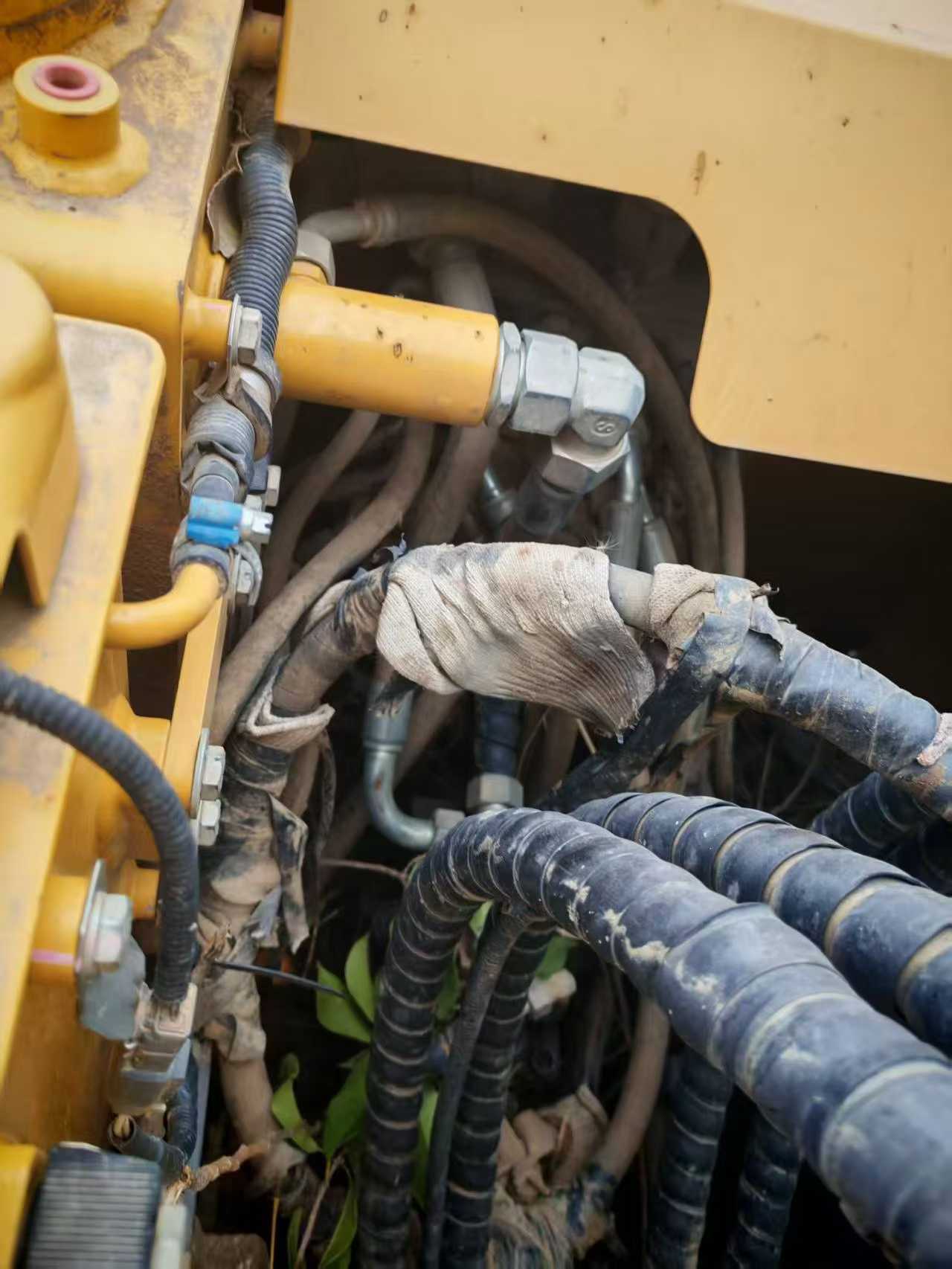 Used XCMG XE75WD Excavator 2023 Model / 8