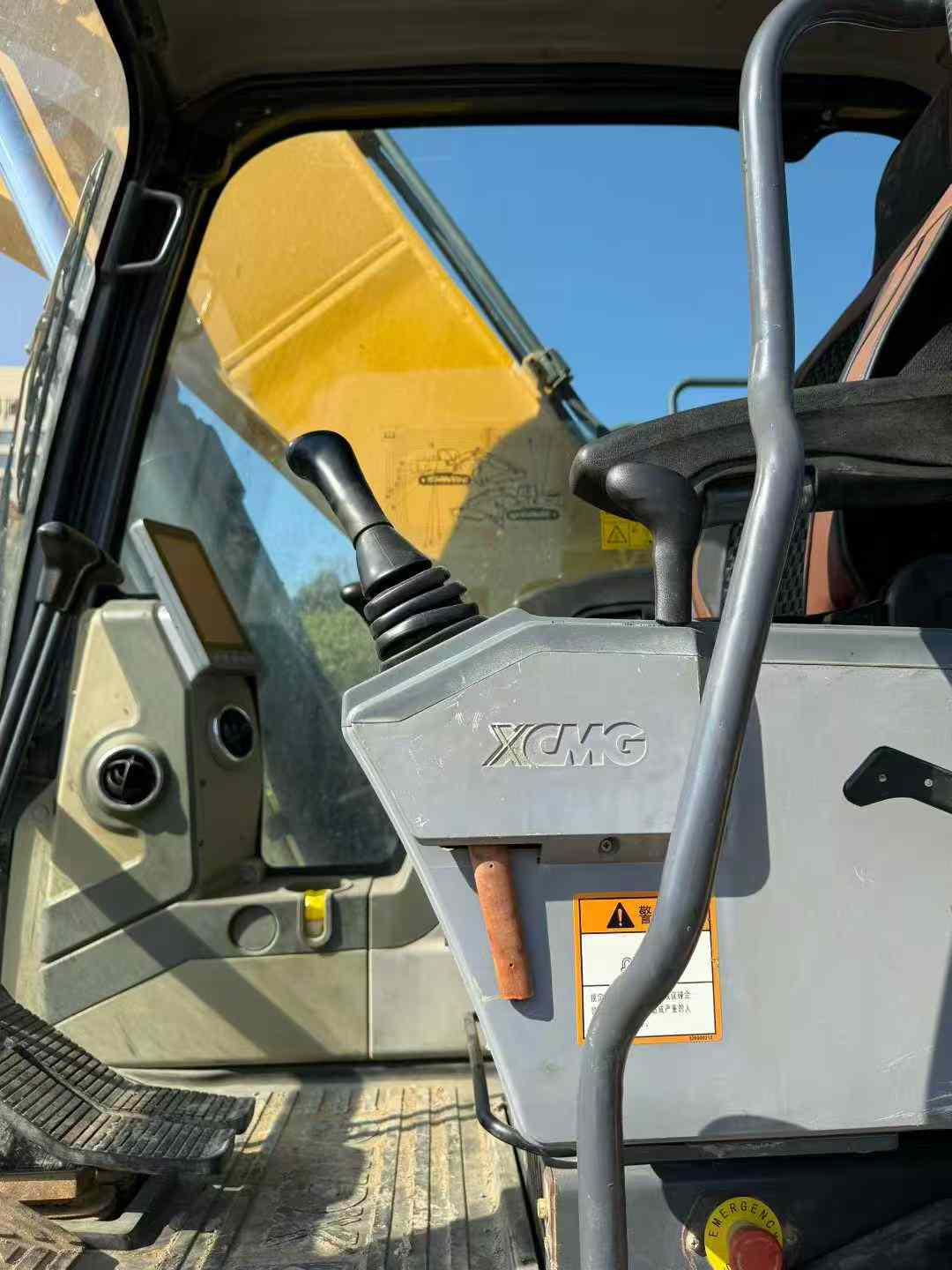 Used XCMG XE215 Excavator 2022 Model / 9