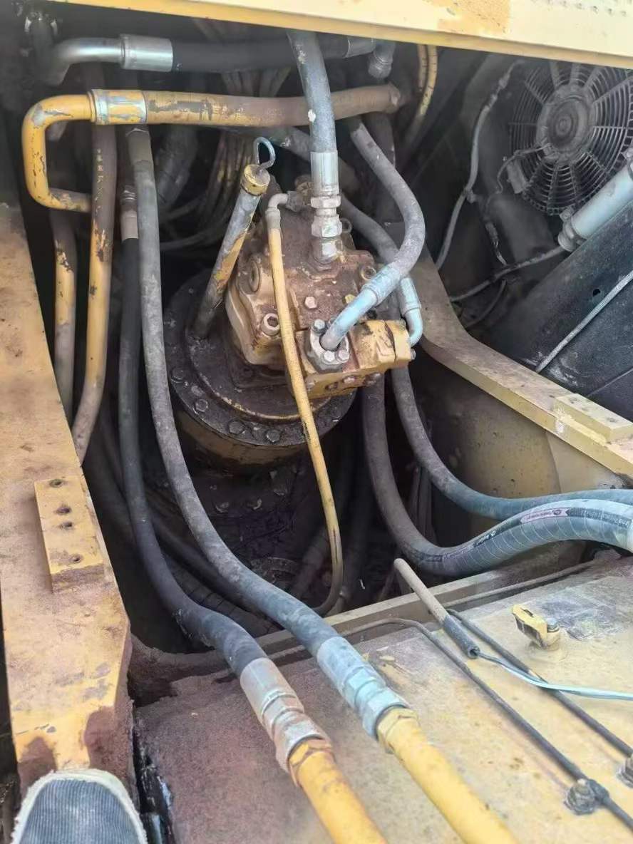 Used Caterpillar 329EL Excavator 2016 Model / 9