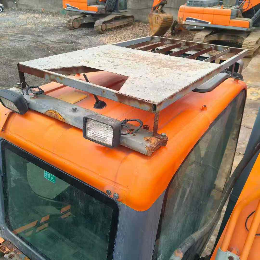 Used Doosan DL300 Excavator 2018 Model / 8
