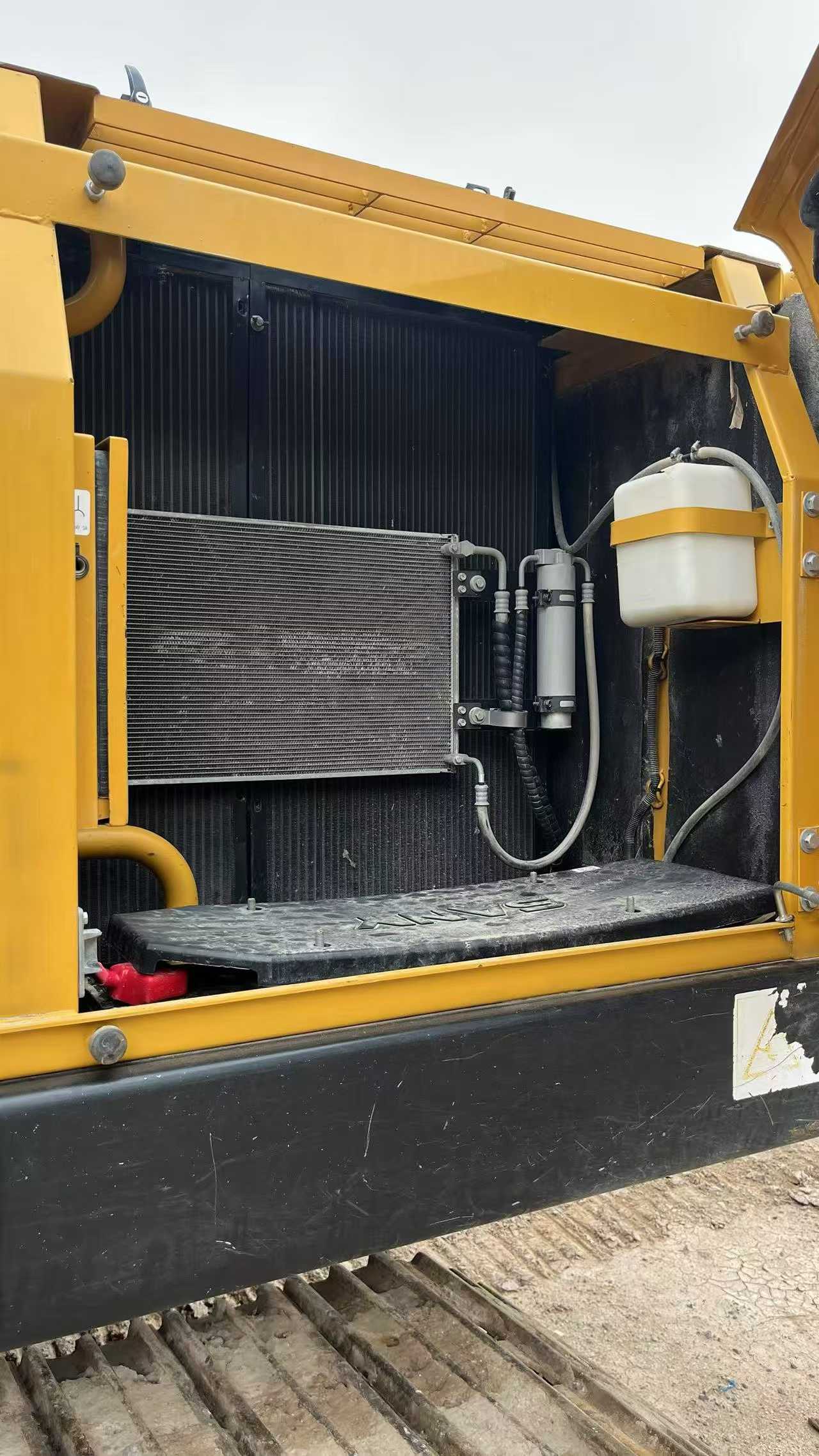 Used Sany SY215W Excavator 2019 Model / 2