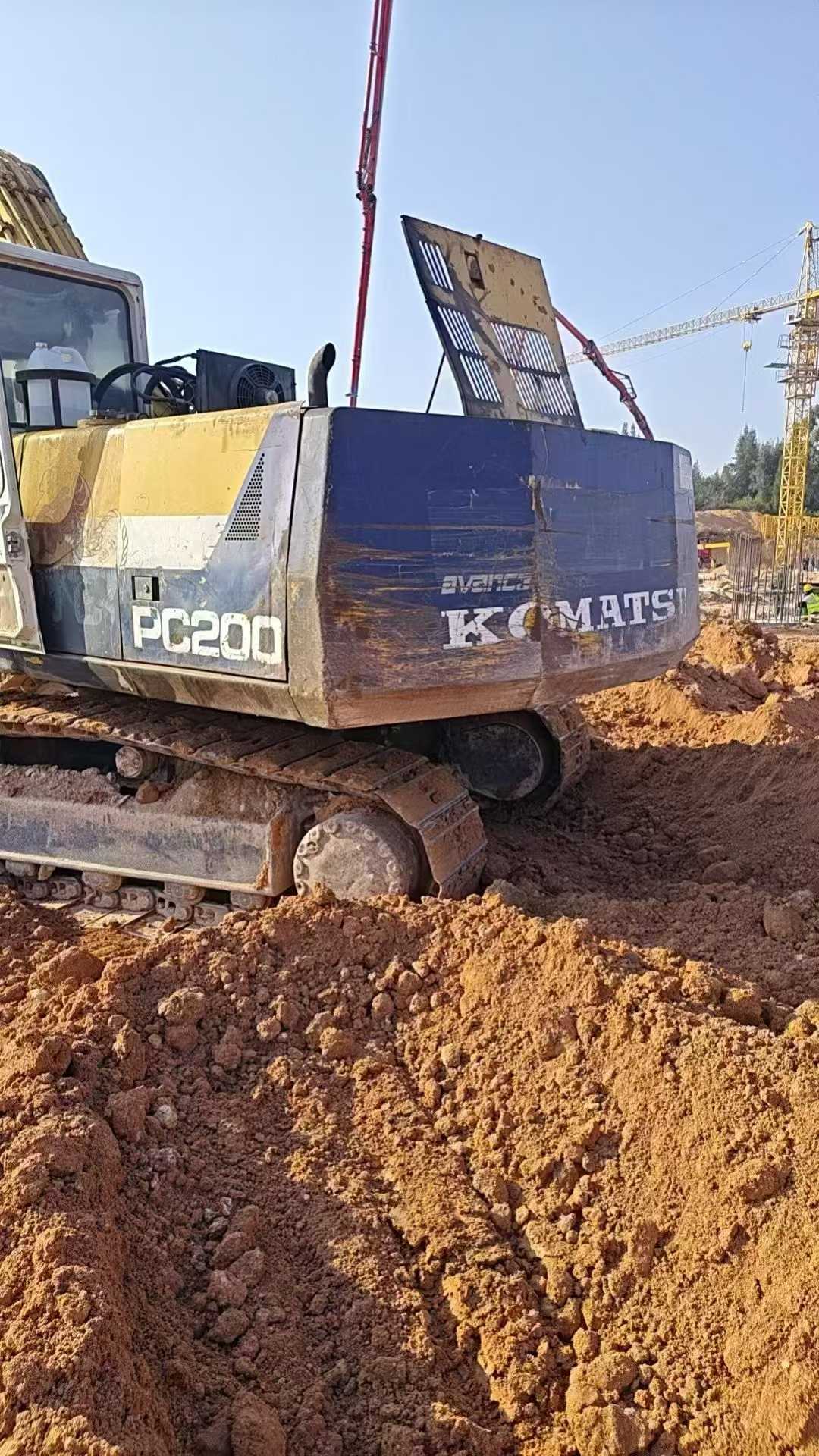 Used Komatsu PC200-5 Excavator 2016 Model / 6