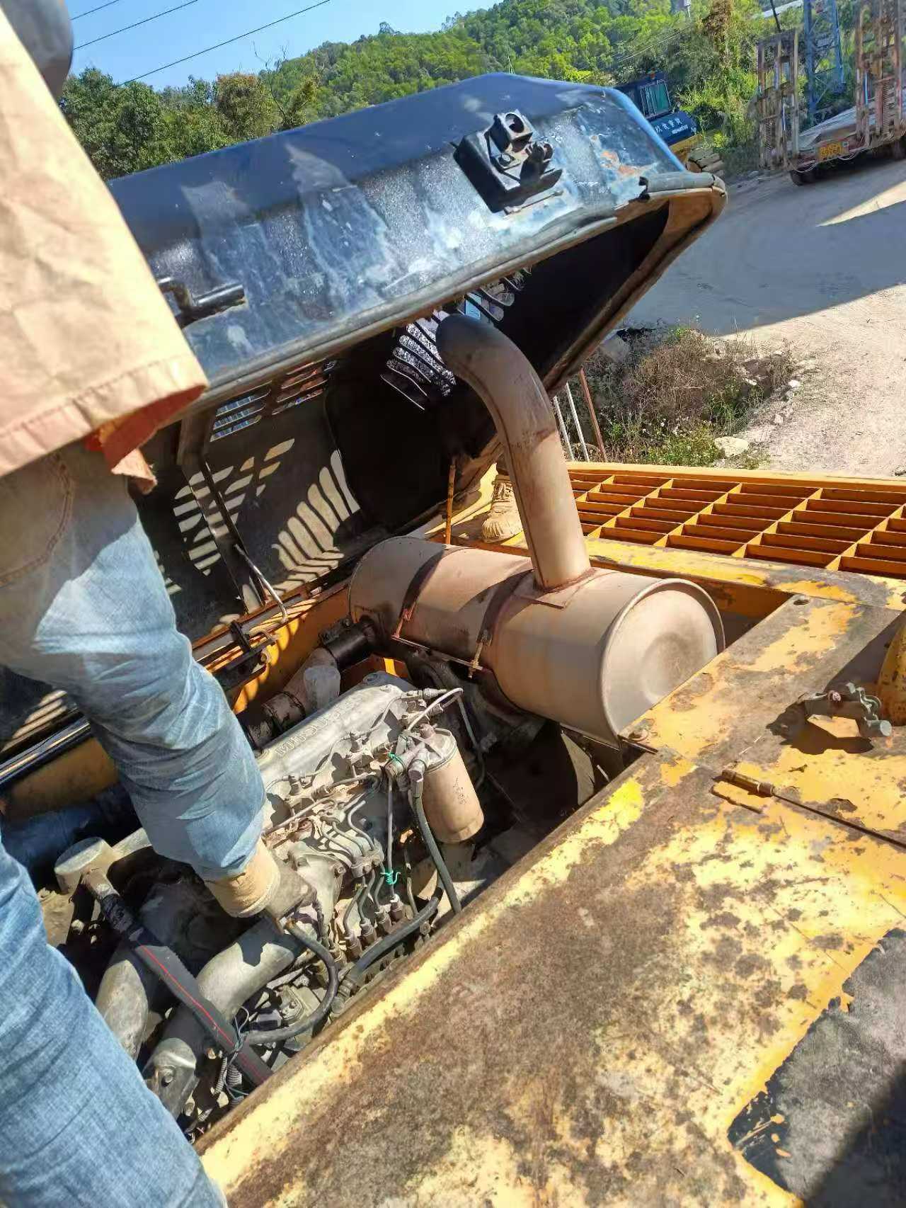 Used Kato HD1430R Excavator 2016 Model / 3