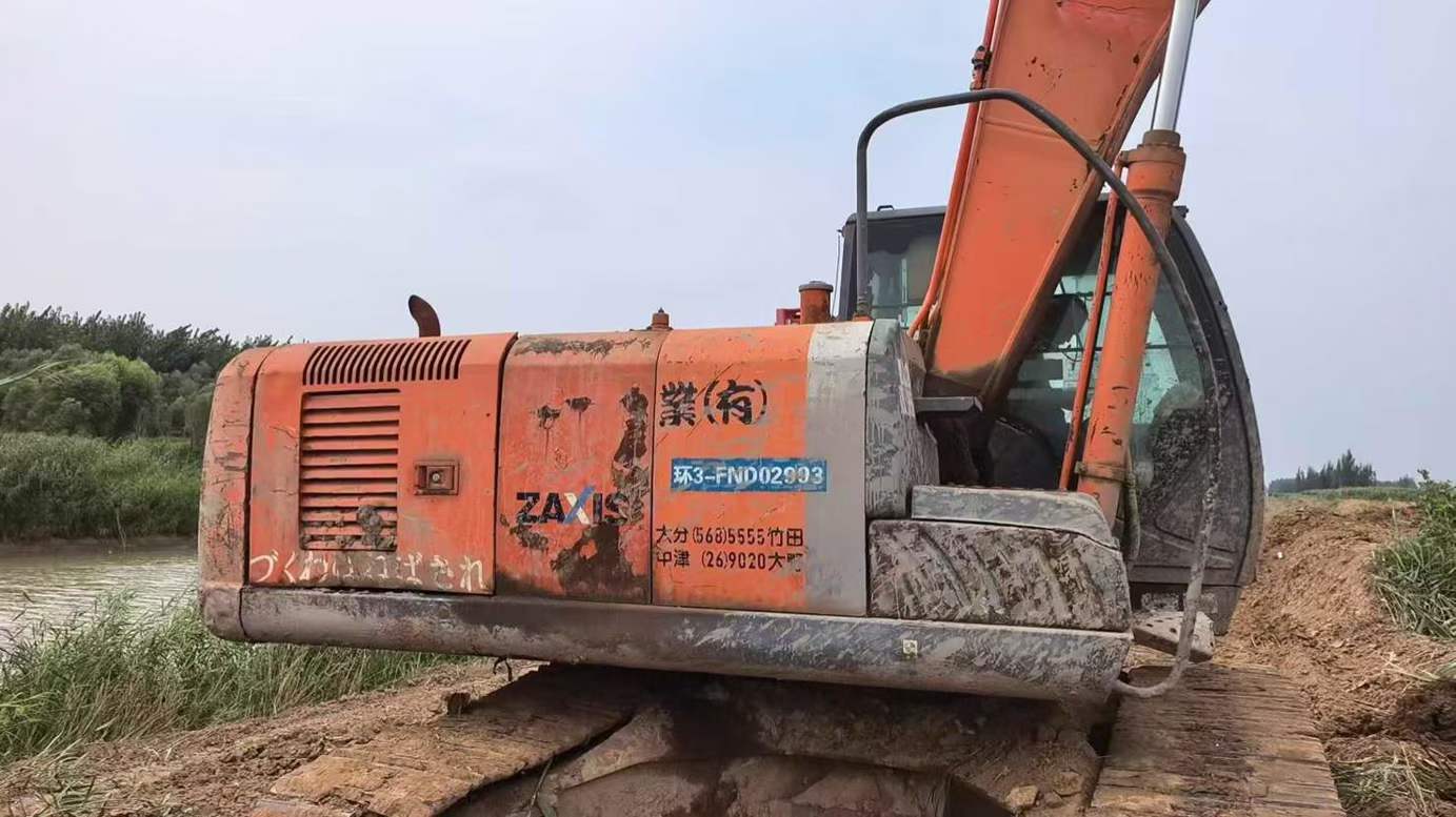 Used Hitachi ZAXIS200 Excavator 2008 Model / 5