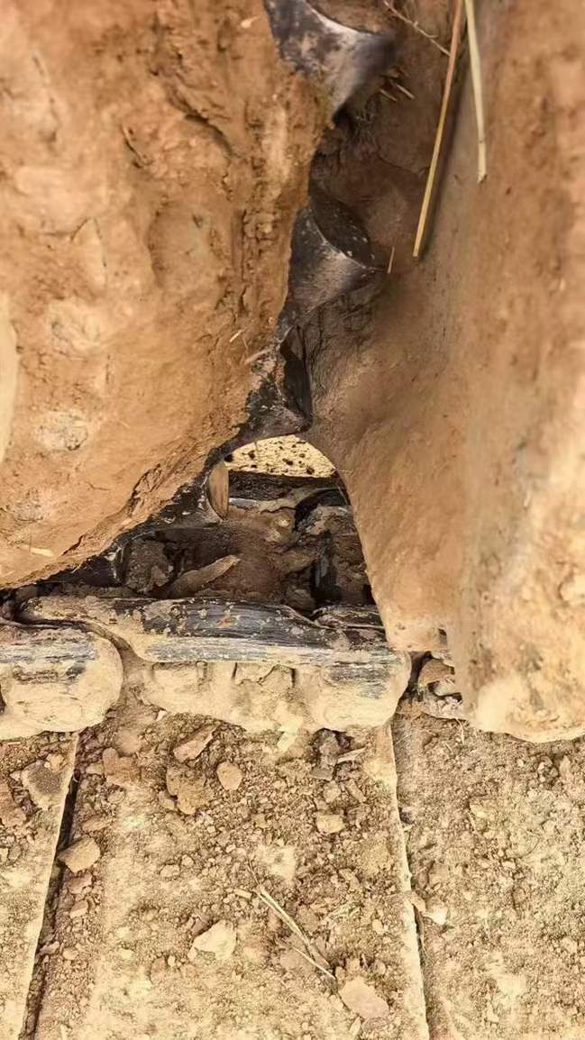 Used Hitachi ZAXIS200 Excavator 2008 Model / 8