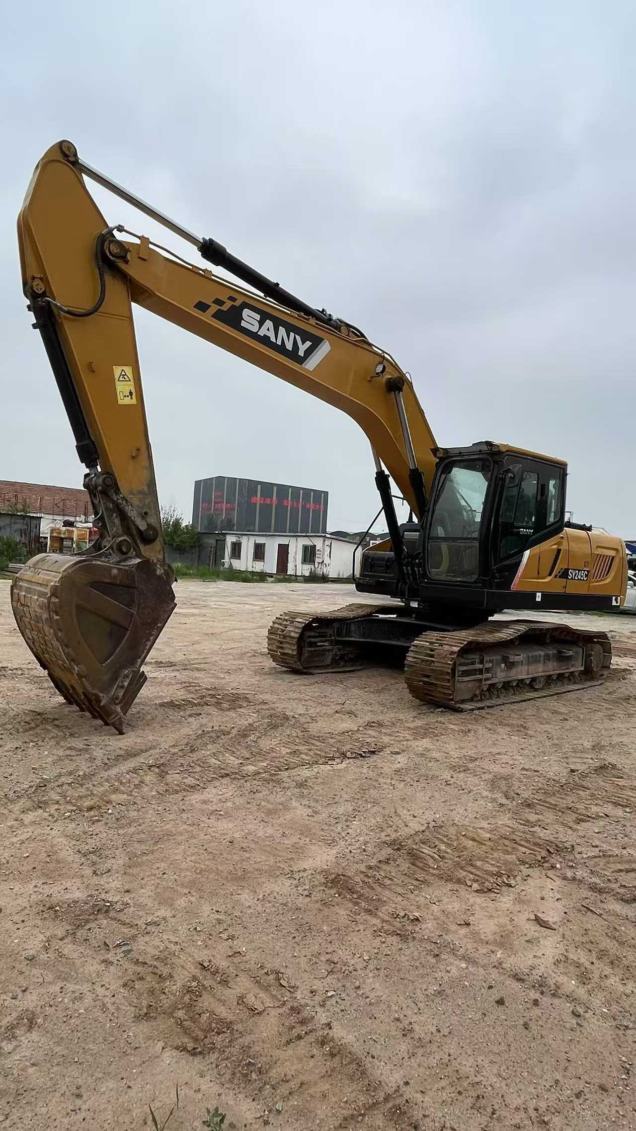 Used Sany SY215W Excavator 2019 Model / 4