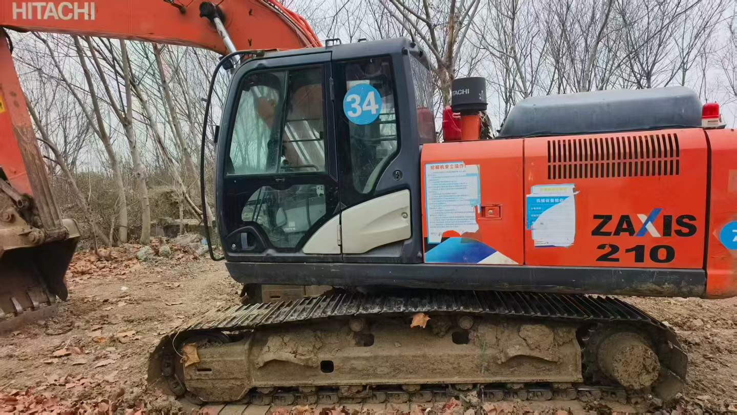 Used Hitachi EX210-5 Excavator 2016 Model / 9