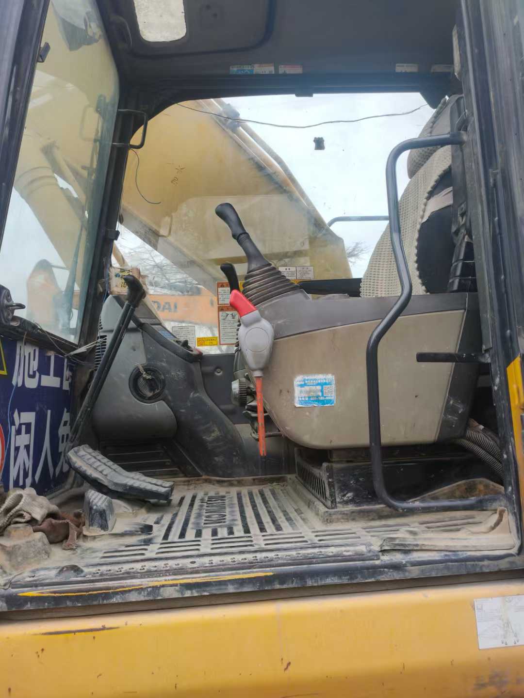 Used Komatsu HB205-1 Excavator 2016 Model / 6