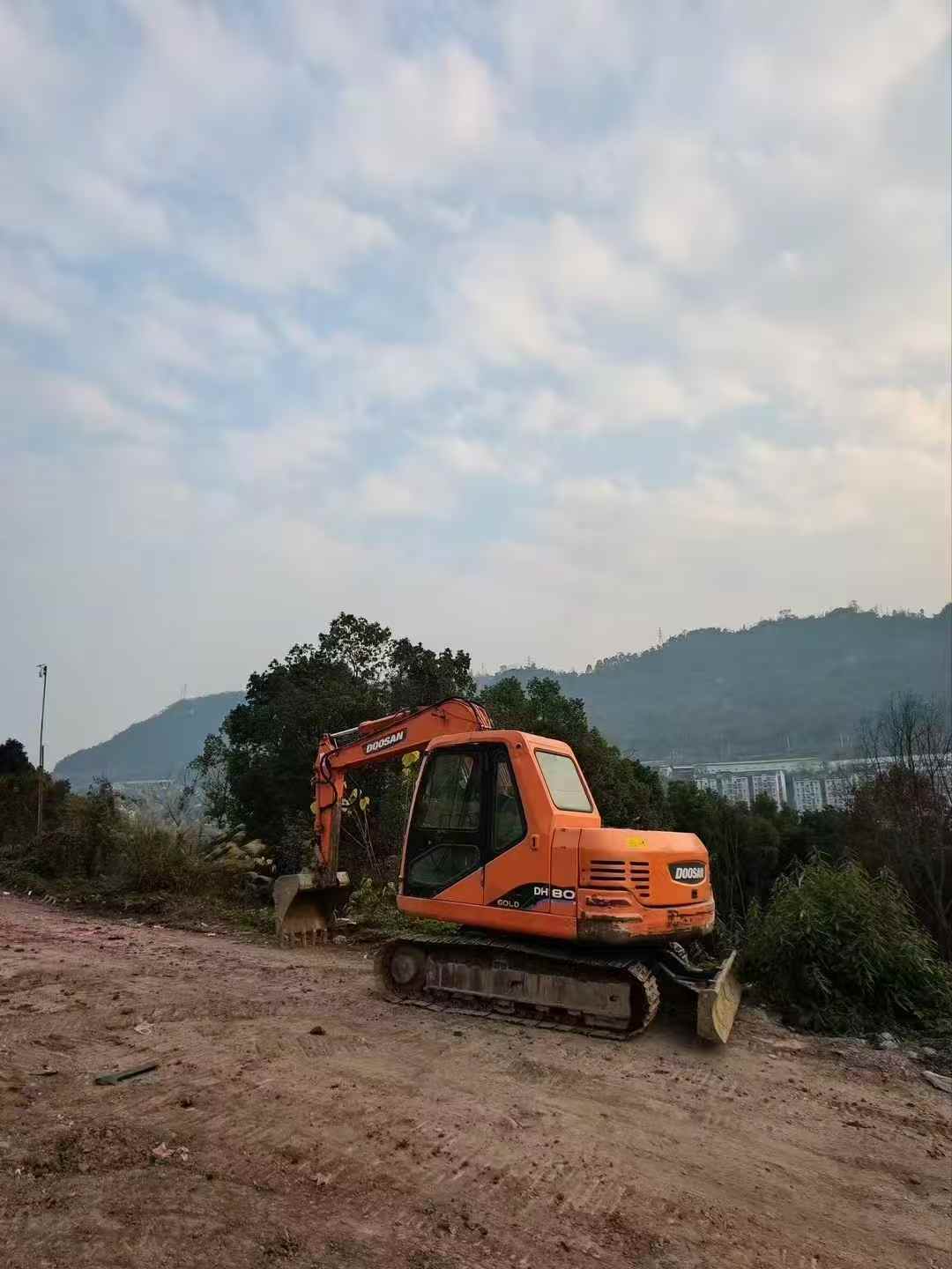 Used Doosan DX80 Excavator 2013 Model / 2