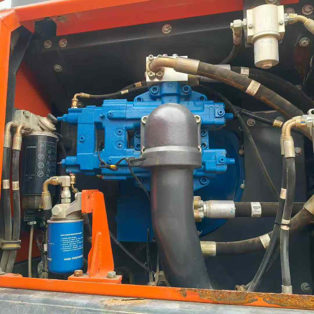 Used Doosan DL300 Excavator 2018 Model / 6