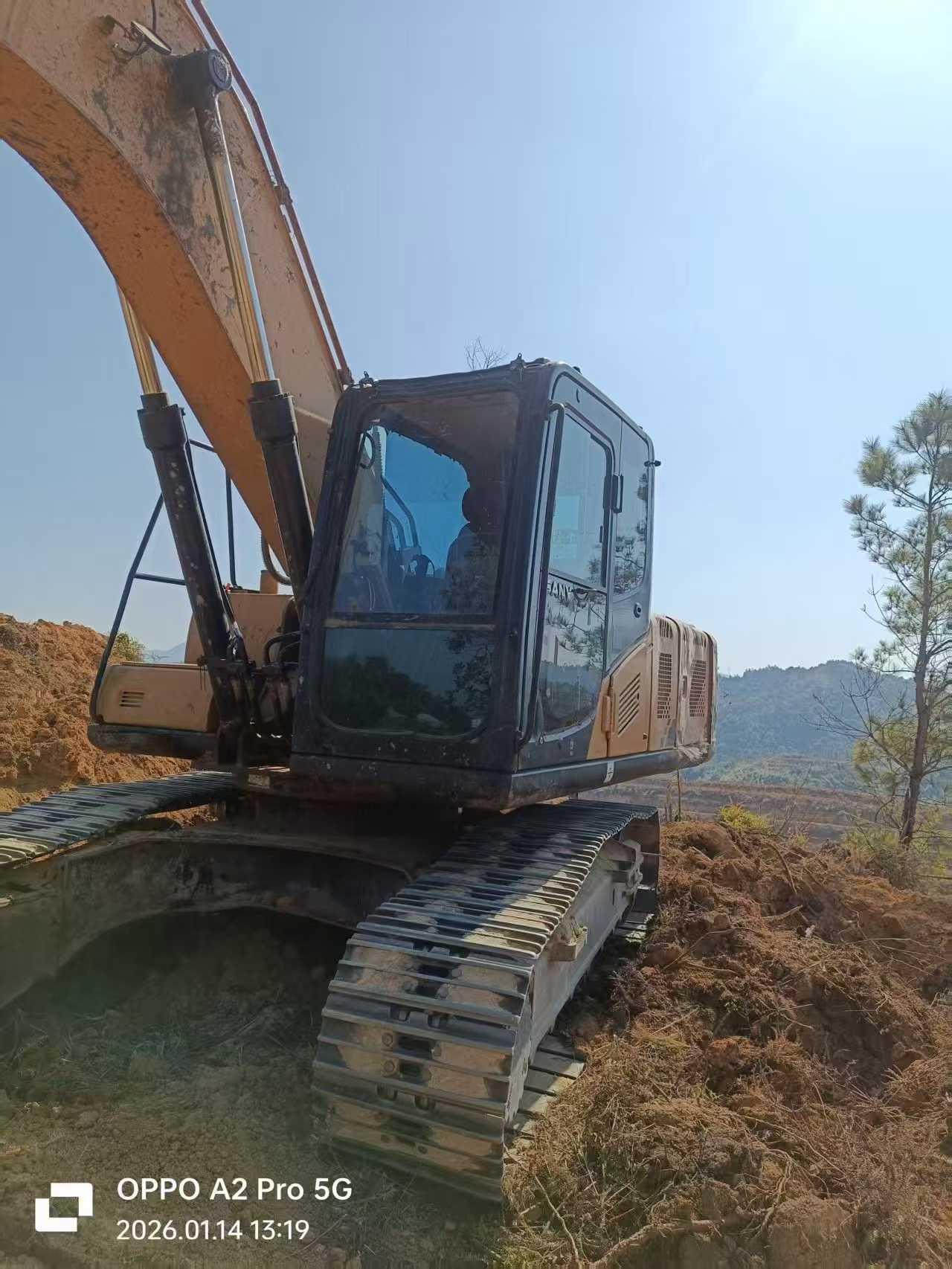 Used Sany SY200H Excavator 2020 Model / 2