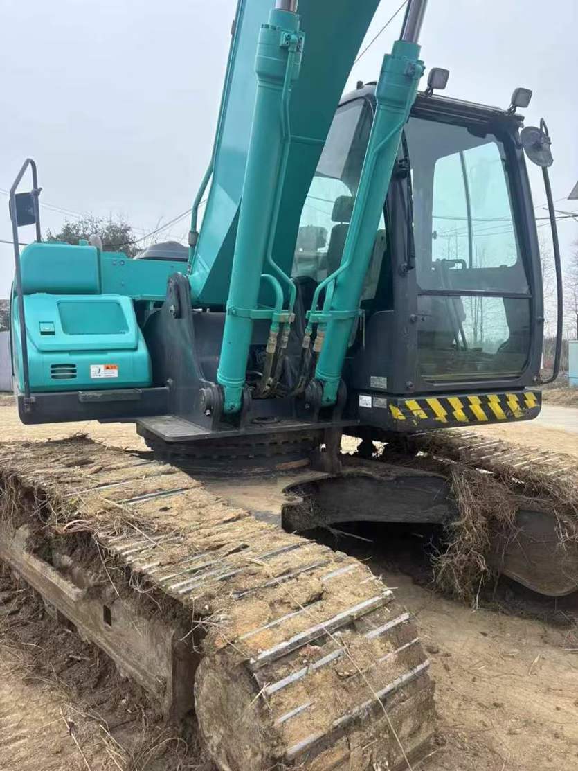 Used Kobelco SK200 Excavator 2021 Model / 4