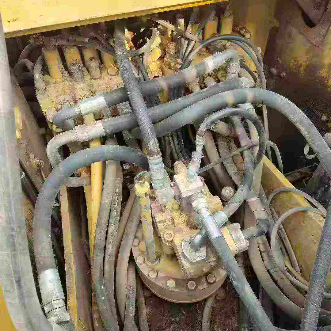 Used Caterpillar 320D Excavator 2016 Model / 3